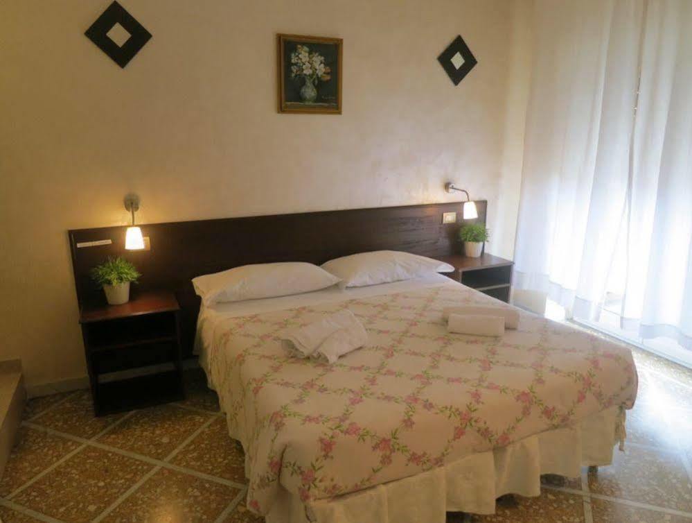 In Trastevere House Rome Bagian luar foto